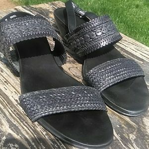 Munro American Morocco Size 11